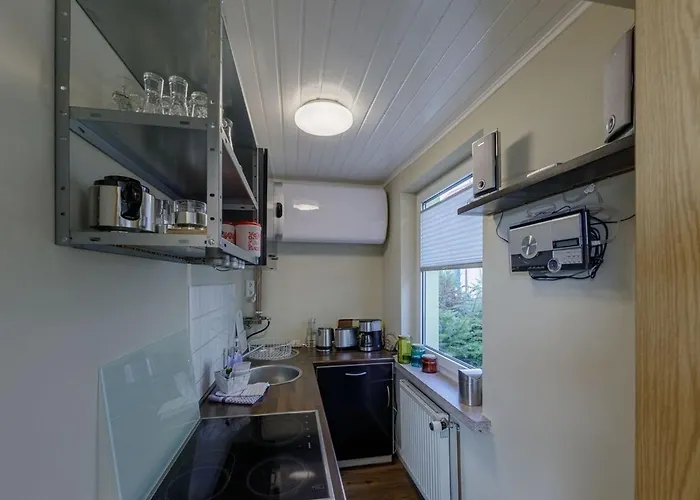 Hafenhaus Leuchtturm וארן